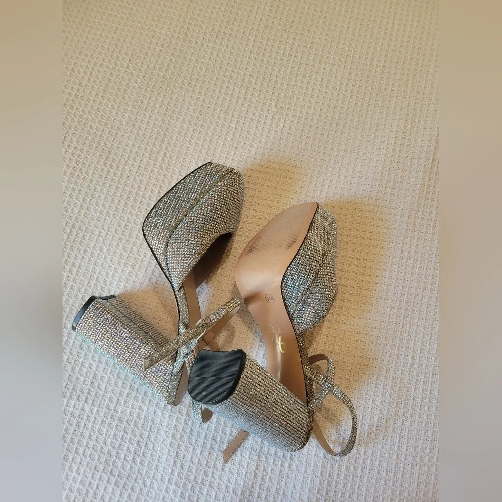 Elegant Glitter Block Heel Sandals